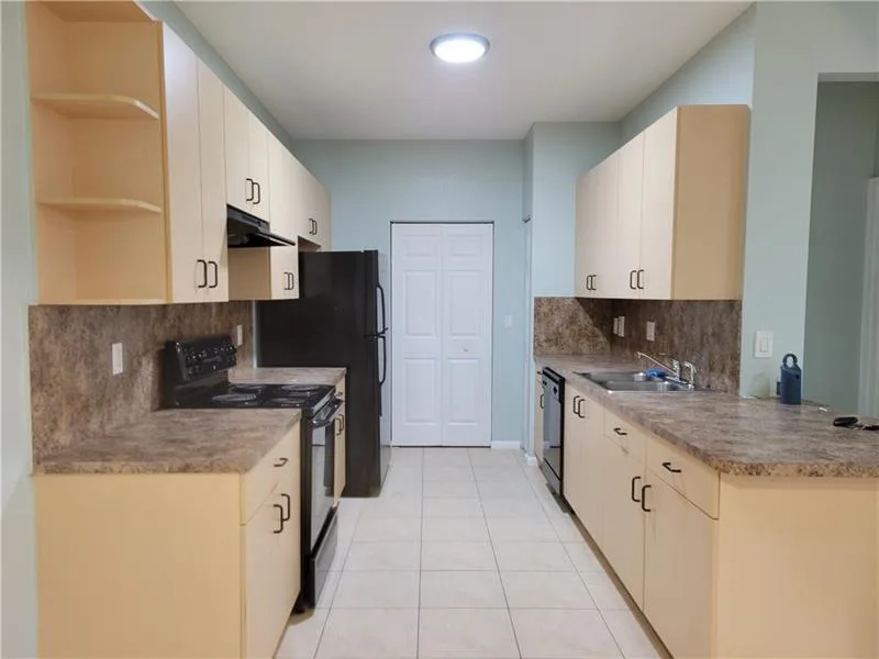 3569 Forest Hill Boulevard # 117, Palm Springs, FL 33406 photo 3