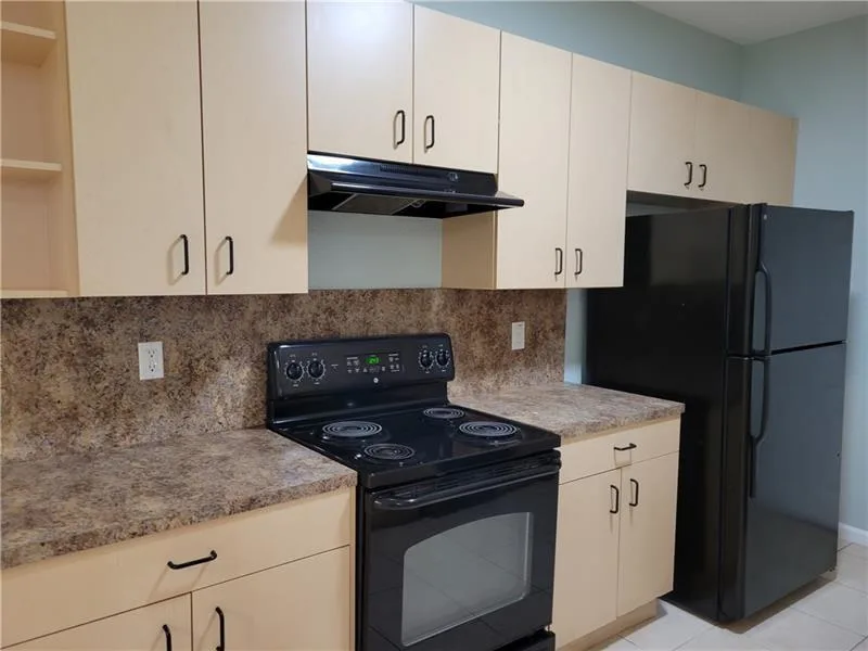 3569 Forest Hill Boulevard # 117, Palm Springs, FL 33406 photo 4
