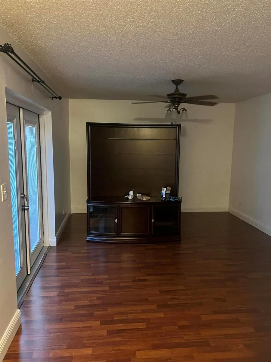 4408 NW 3RD Terrace, Deerfield Beach, FL 33064 photo 3