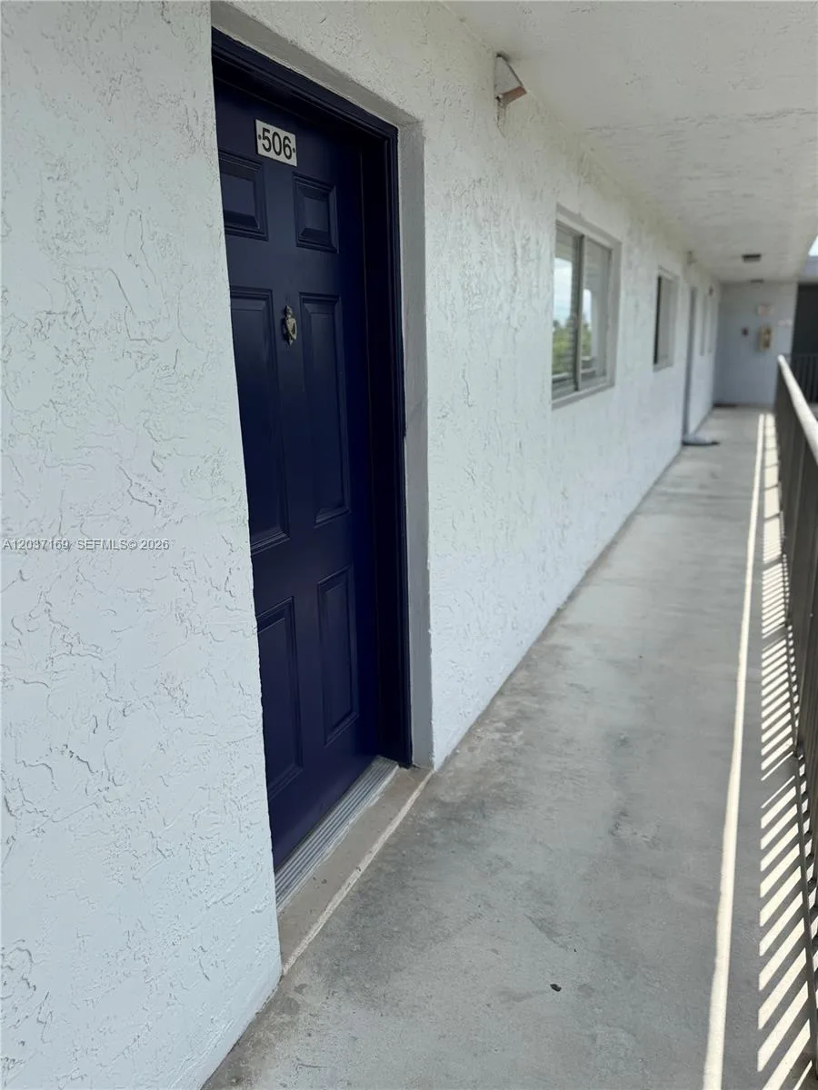 8710 N Sherman Cir # 506, Miramar, FL 33025 photo 4