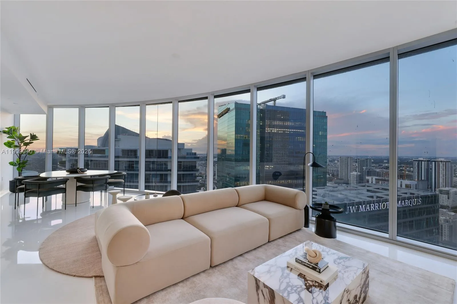 300 Biscayne Boulevard Way # 5108, Miami, FL 33131 photo 3