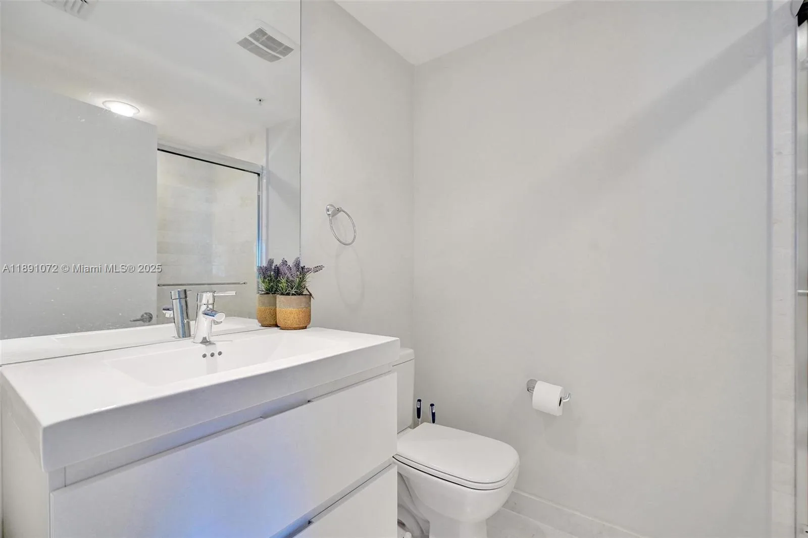 17301 Biscayne Blvd # 708, North Miami Beach, FL 33160 photo 11