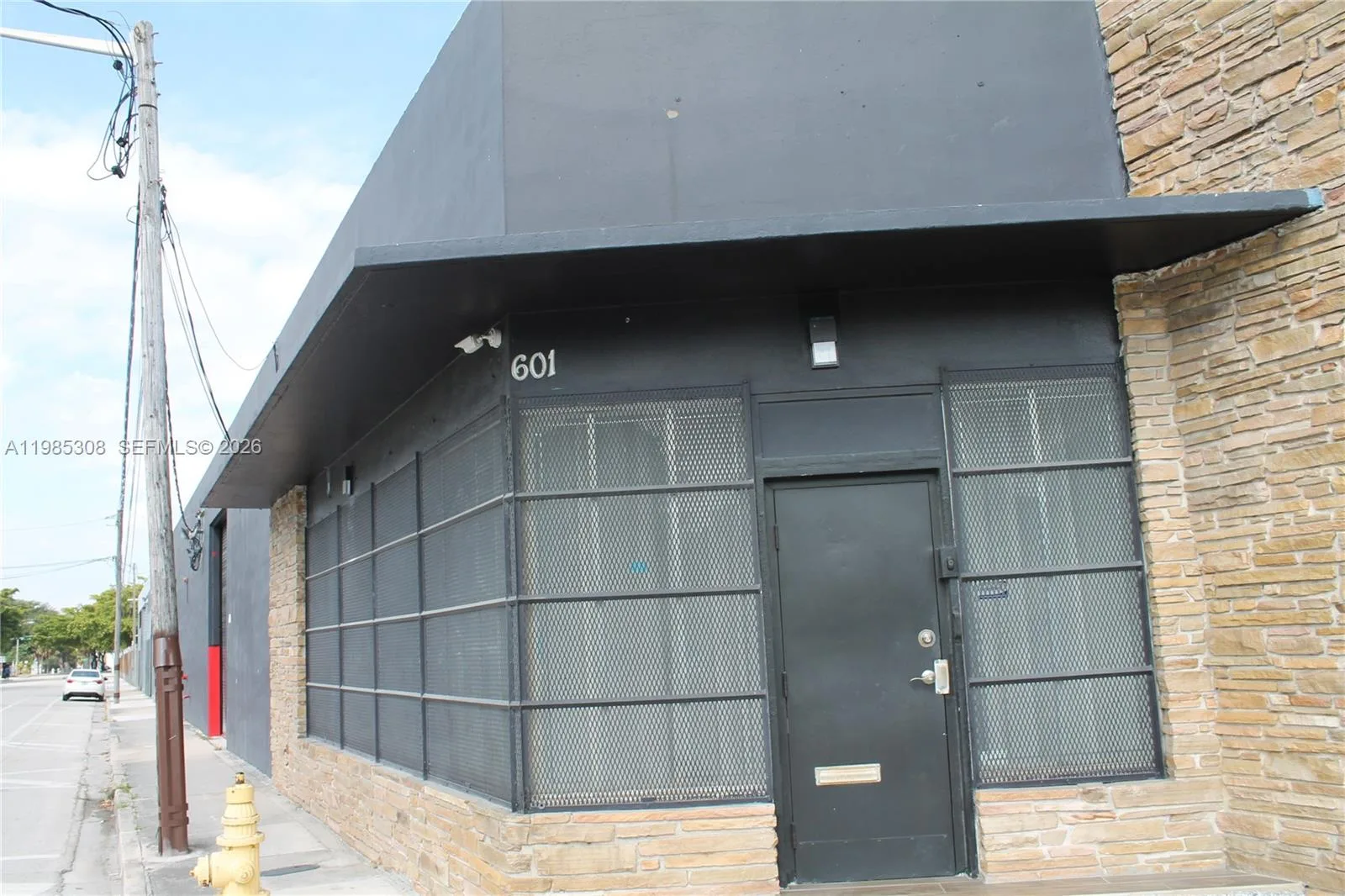 601 NW 11th St, Miami, FL 33136 photo 9