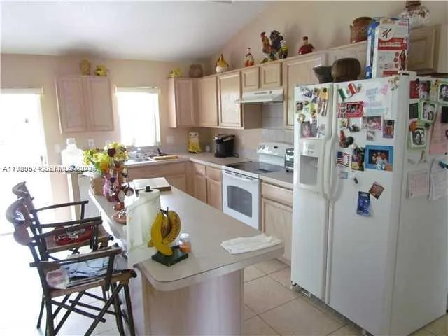 3352 SW Himango St, Port St. Lucie, FL 34953 photo 9