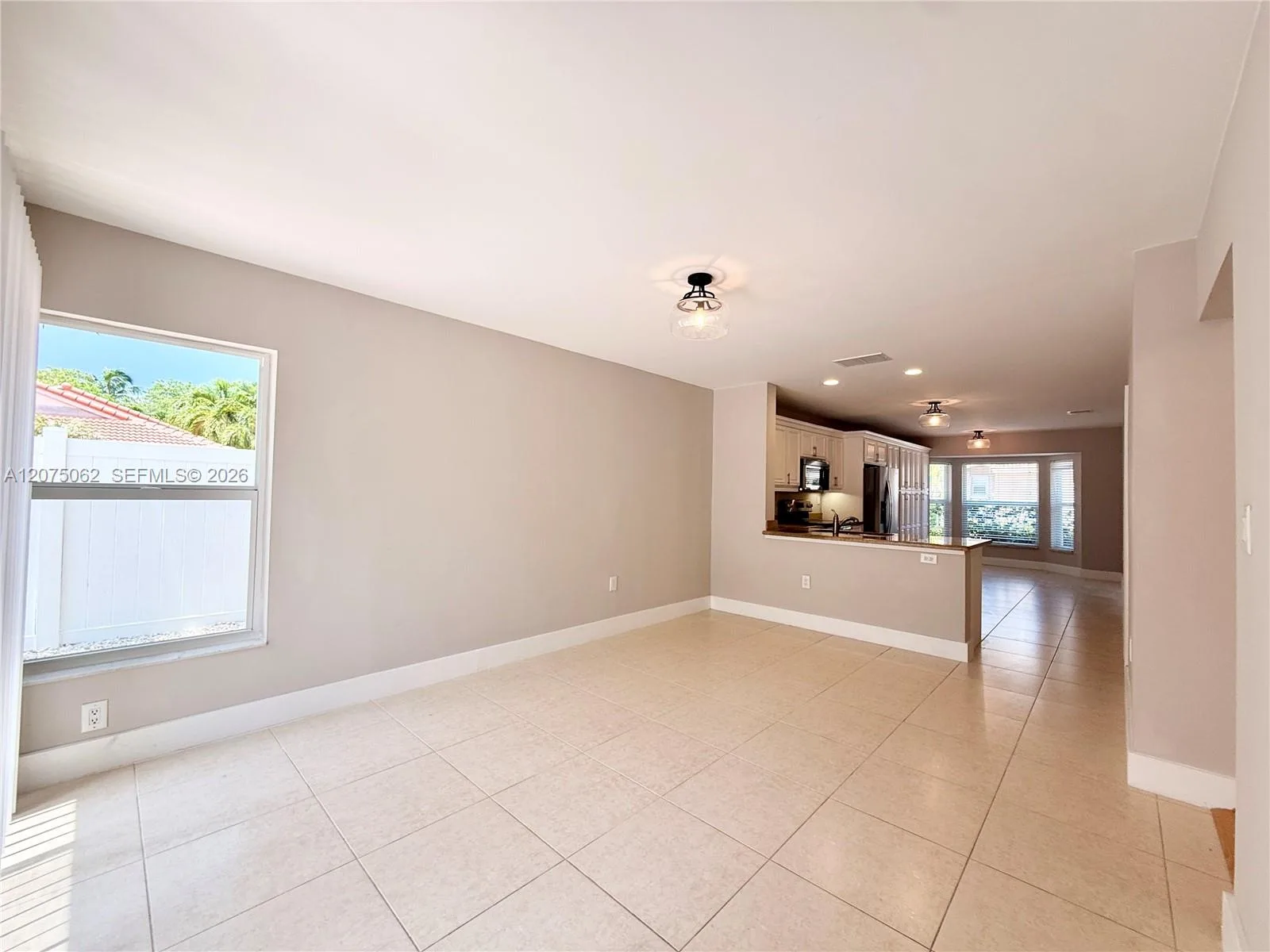 1140 Oysterwood St, Hollywood, FL 33019 photo 8