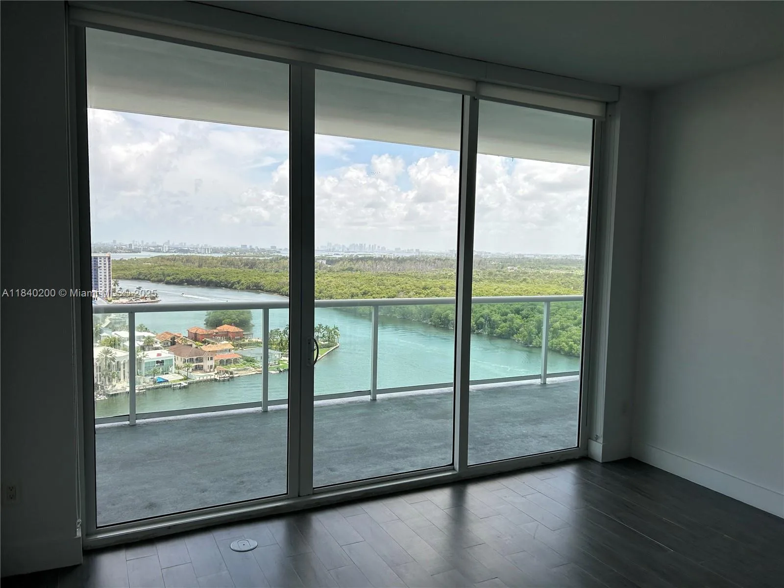 400 Sunny Isles Blvd # 2007, Sunny Isles Beach, FL 33160 photo 13