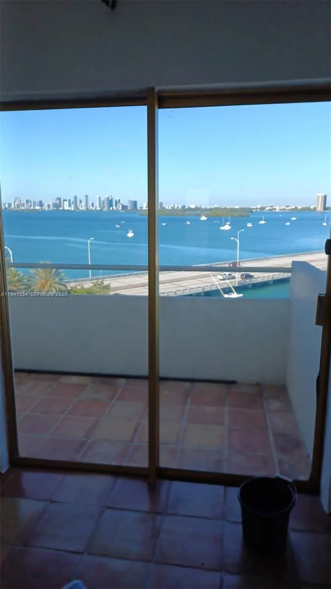 7904 West Dr # 709, North Bay Village, FL 33141