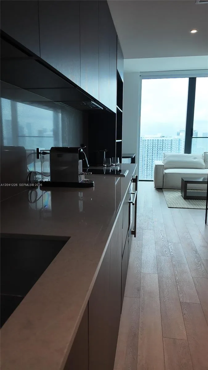 20 NE 11th St # 1505, Miami, FL 33132