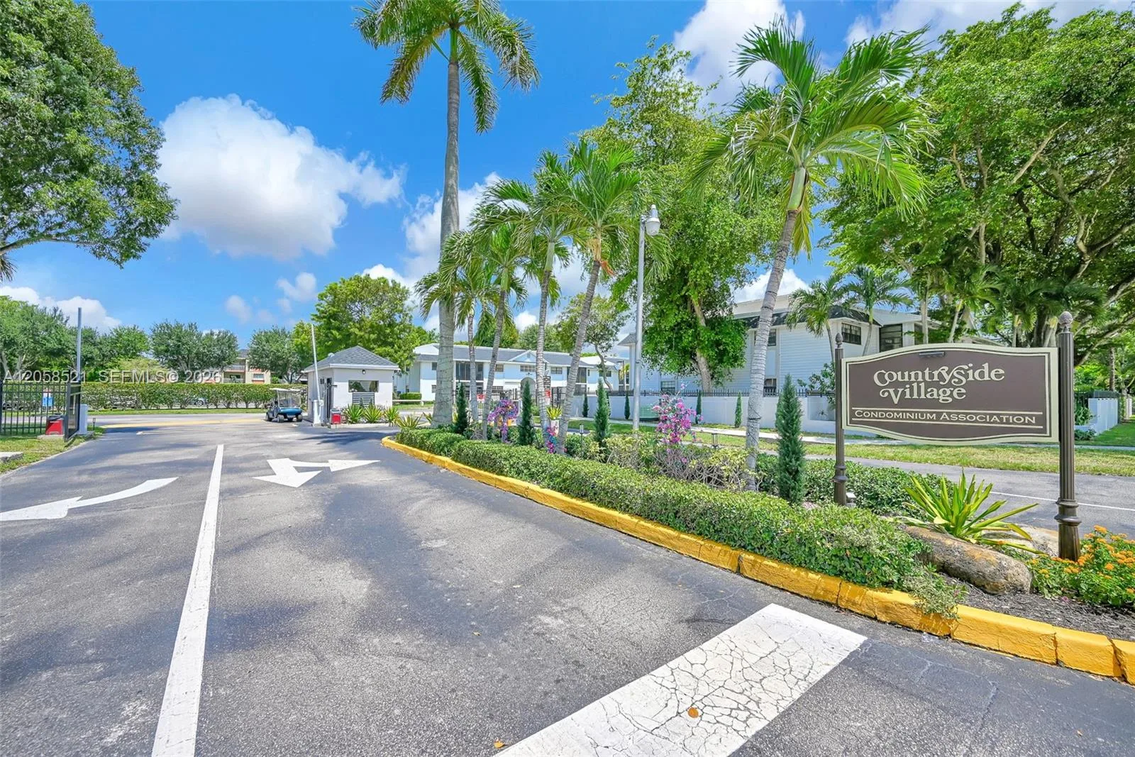 18965 NW 62nd Ave # 106, Hialeah, FL 33015