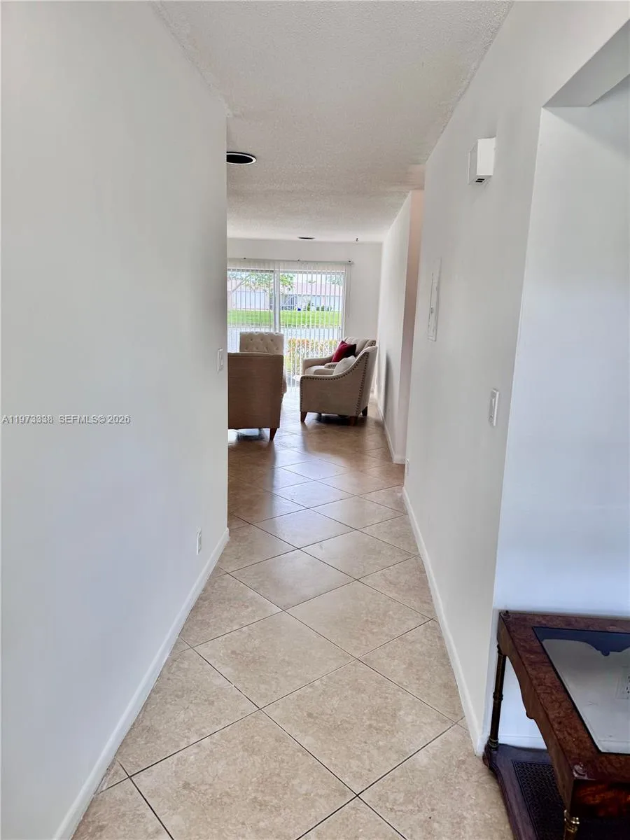 8838 Bella Vista Dr, Boca Raton, FL 33433 — zdjęcie 2