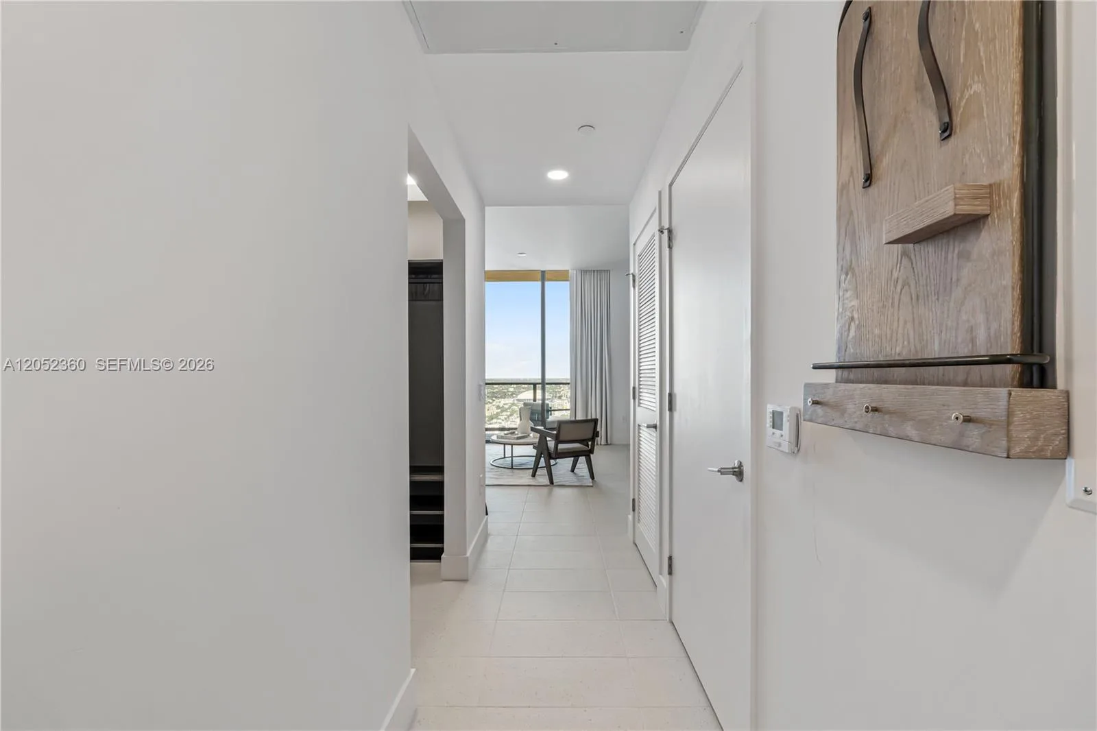 159 NE 6th St # 5103, Miami, FL 33132 photo 3