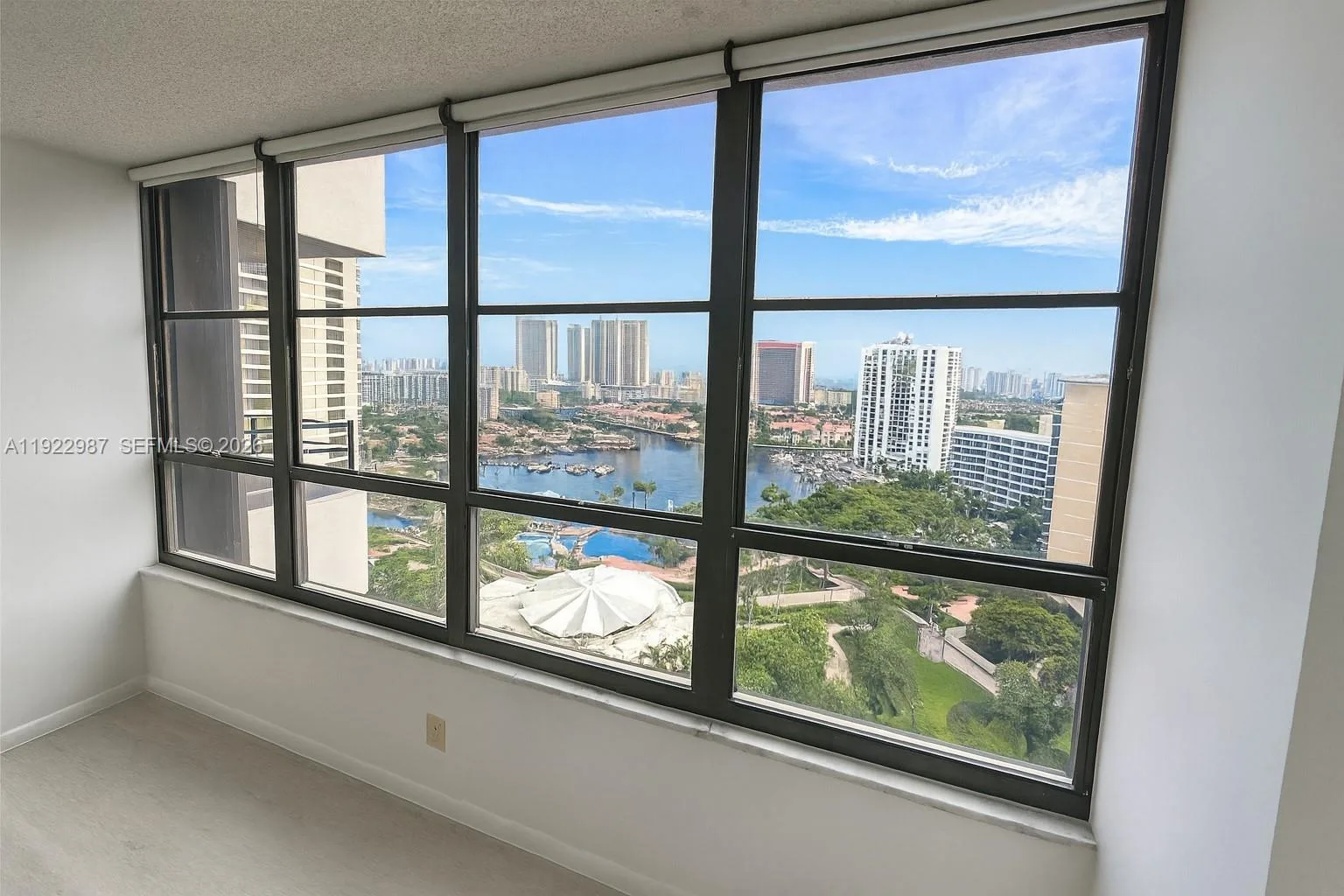 600 Three Islands Blvd # 1520, Hallandale Beach, FL 33009 photo 3