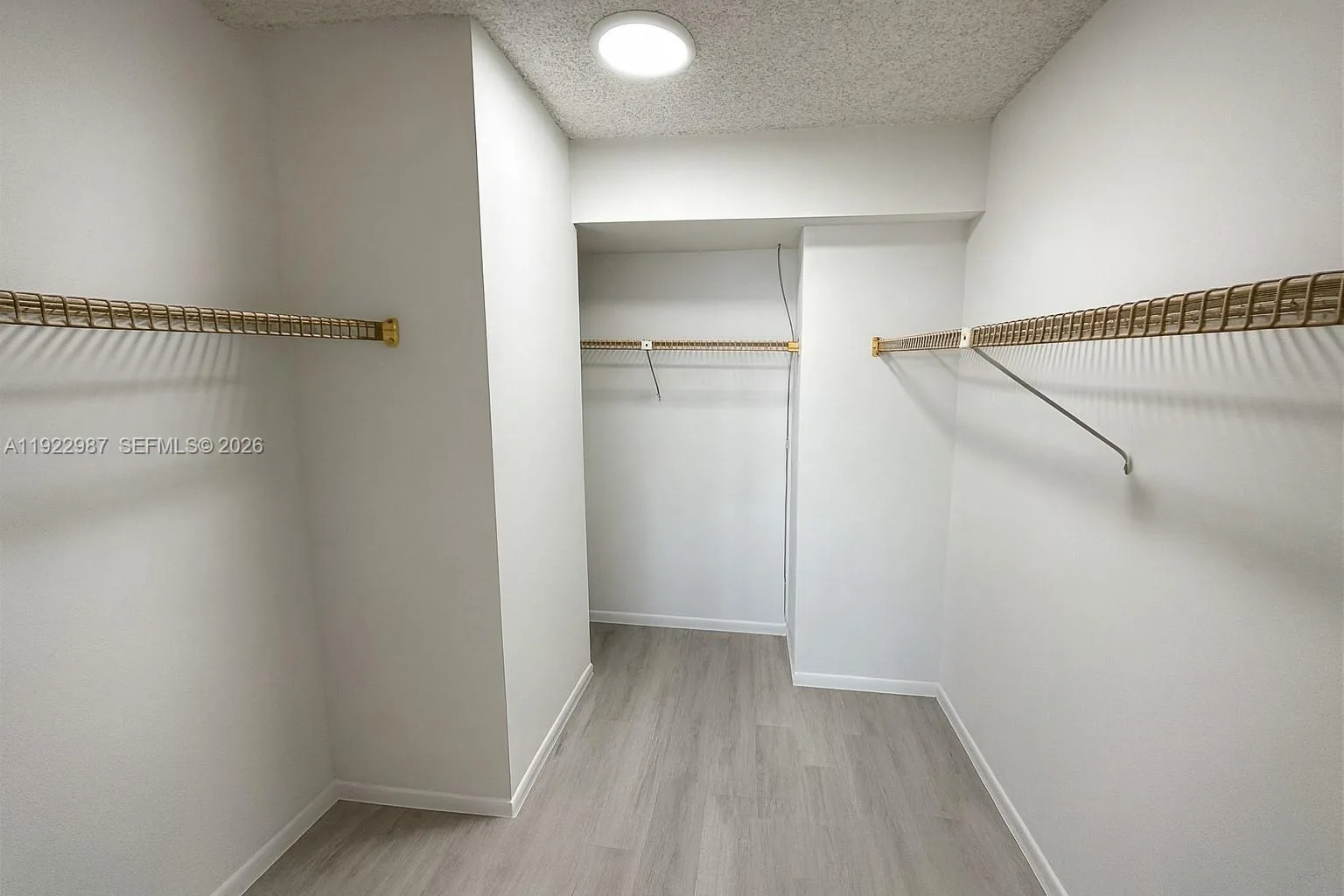 600 Three Islands Blvd # 1520, Hallandale Beach, FL 33009 photo 4