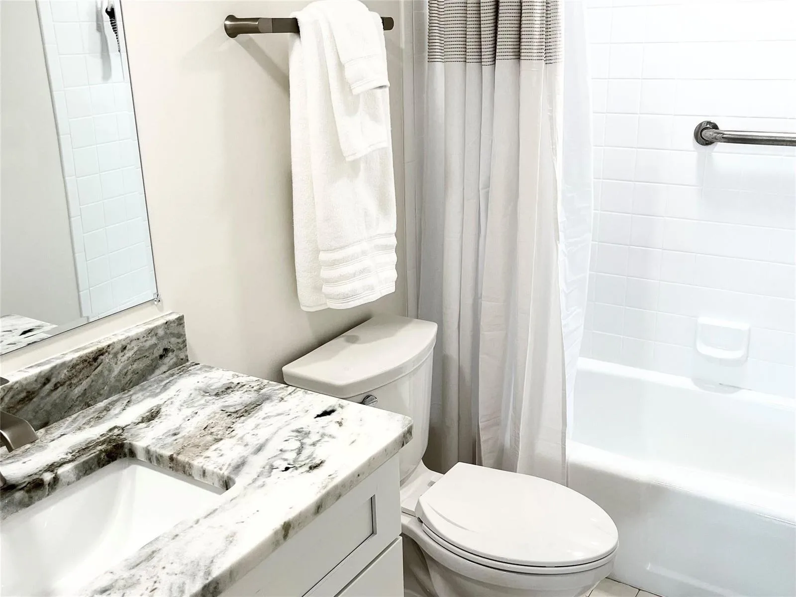 40 NE PLANTATION Road # 410, Hutchinson Island, FL 34996 photo 5