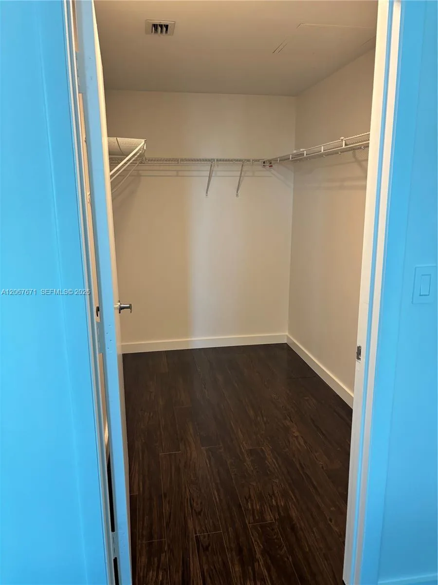 1900 N Bayshore Dr # 4011, Miami, FL 33132 photo 8