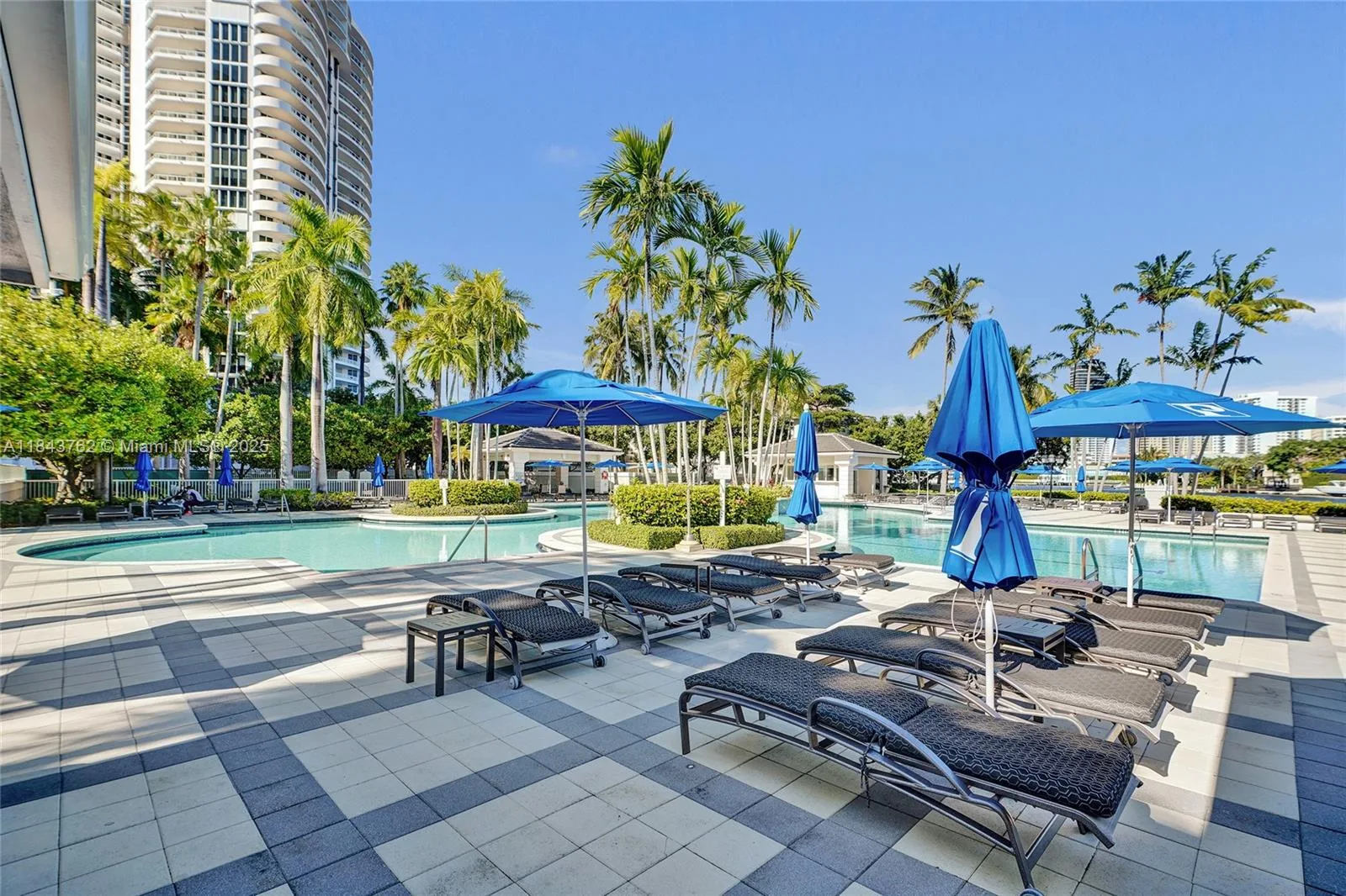 21150 Point Pl # 406, Aventura, FL 33180 photo 8