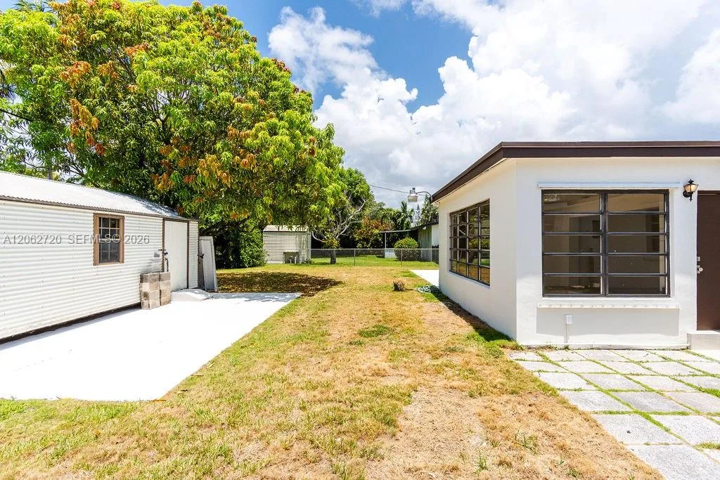 19390 Whispering Pines Rd, Cutler Bay, FL 33157 photo 13
