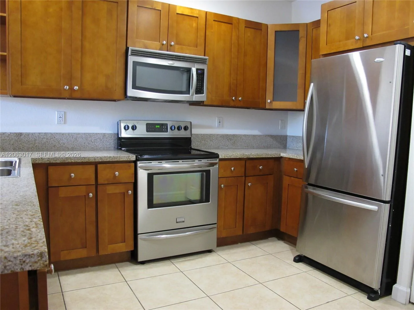 10716 NW 76th Ln, Doral, FL 33178 photo 5