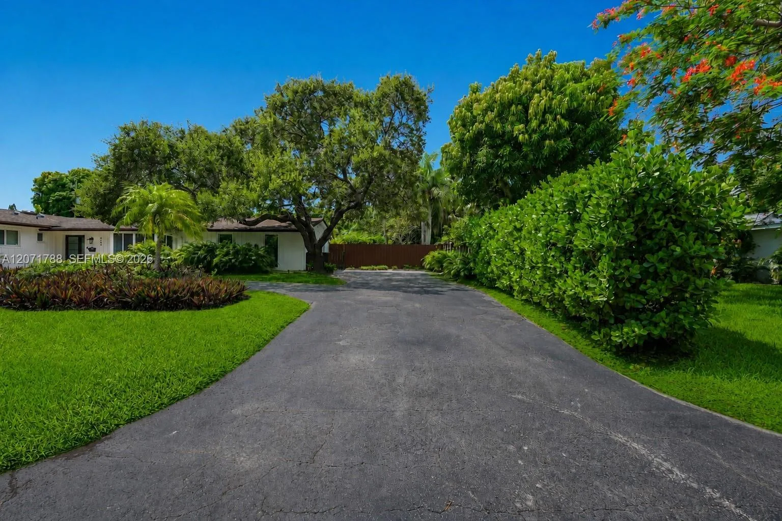 8520 SW 151st Street, Palmetto Bay, FL 33158 photo 3
