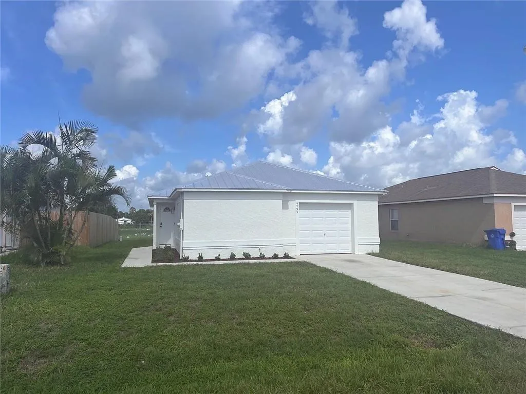 4755 30TH Avenue, Vero Beach, FL 32967