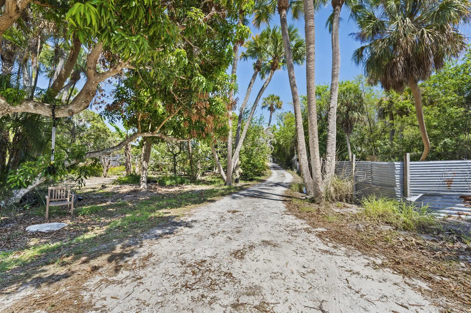 2614 NE Palm Avenue, Jensen Beach, FL 34957 photo 4
