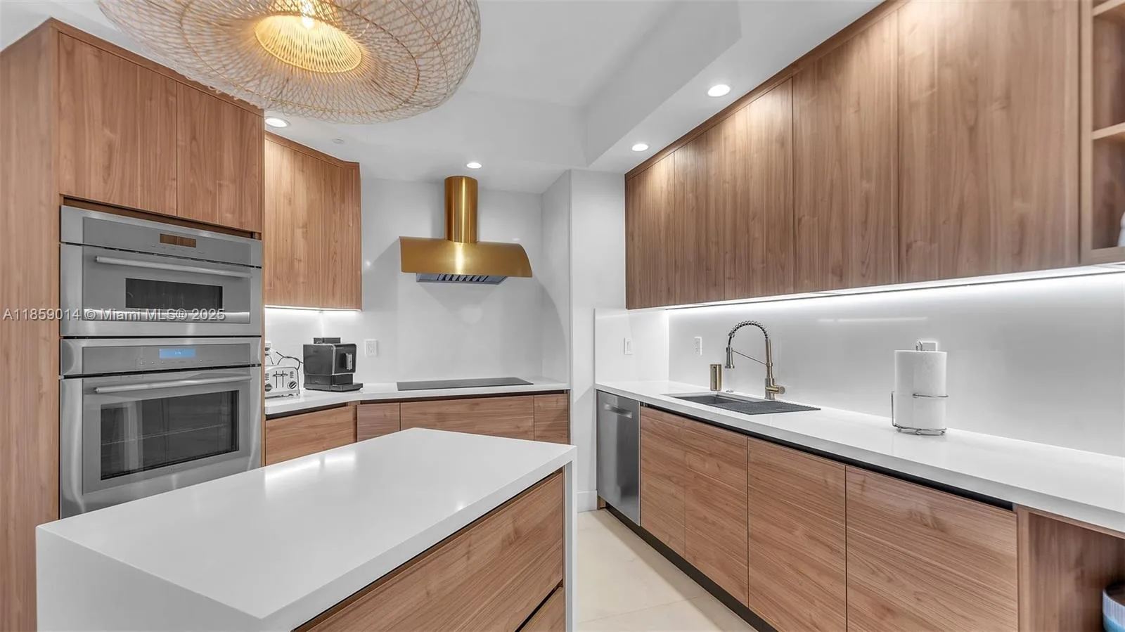 60 Edgewater Dr # 9H, Coral Gables, FL 33133 photo 7