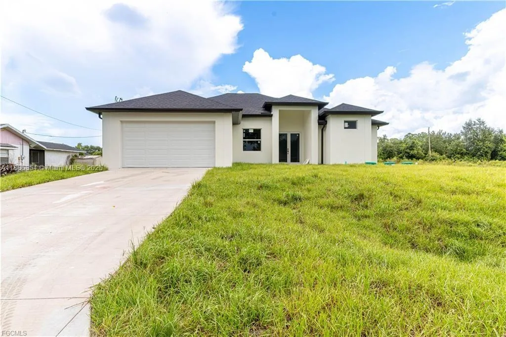 615 8th Ave, Lehigh Acres, FL 33972 photo 2