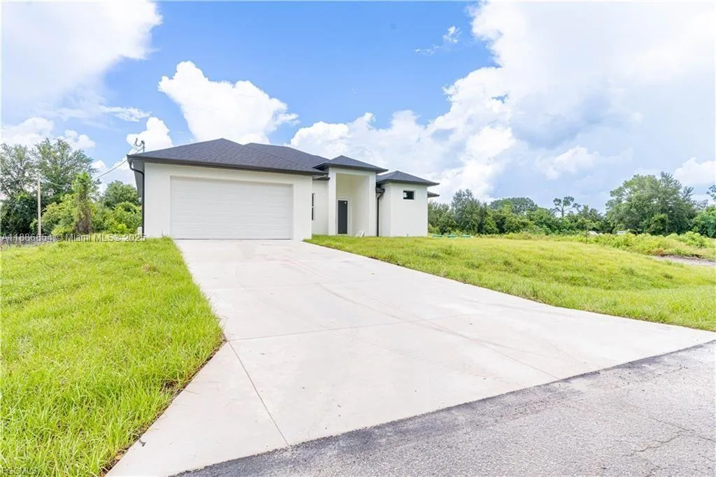 615 8th Ave, Lehigh Acres, FL 33972 photo 3