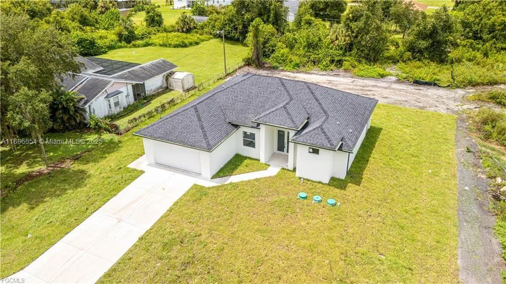 615 8th Ave, Lehigh Acres, FL 33972 photo 5