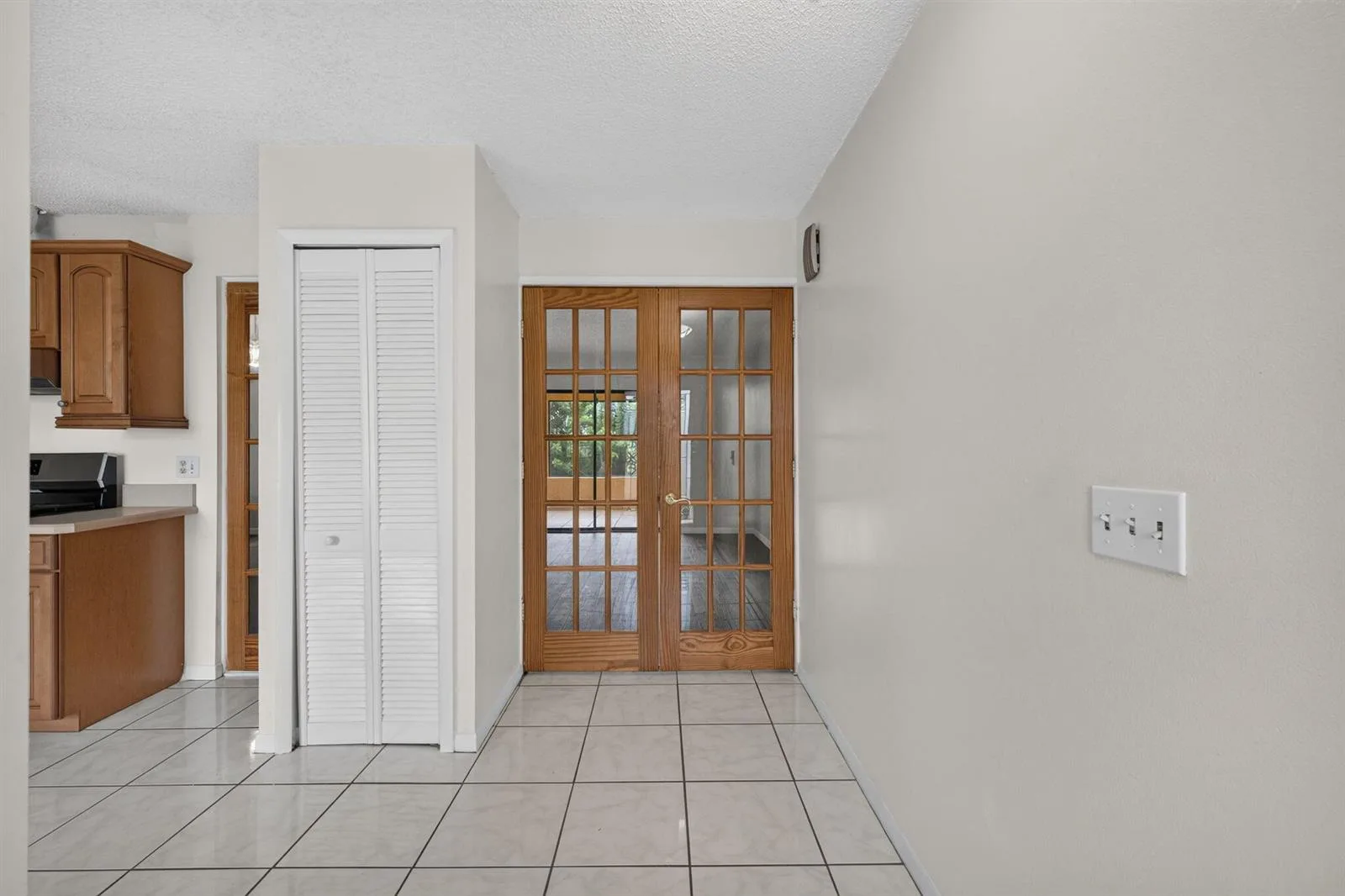 2252 SE MCMASTER Street, Port St. Lucie, FL 34952 photo 5
