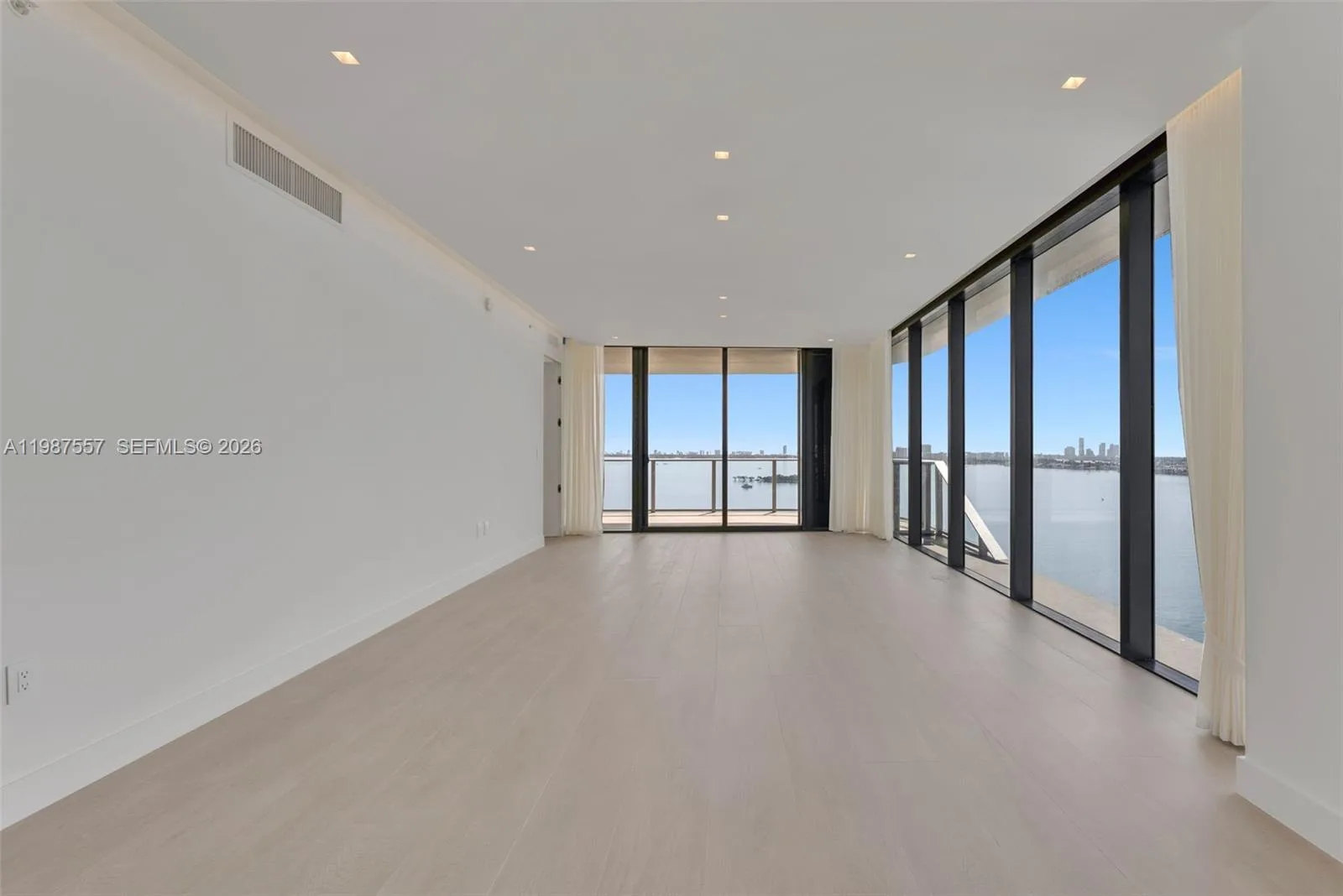 700 NE 24th st # 1207, Miami, FL 33137 photo 2