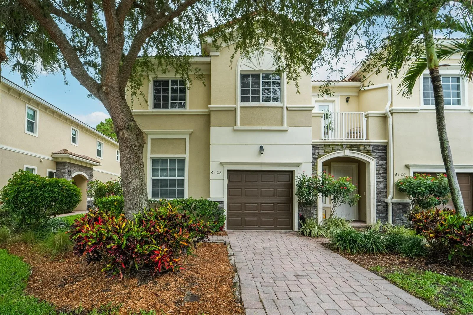 6128 SE Portofino Circle # 104, Hobe Sound, FL 33455