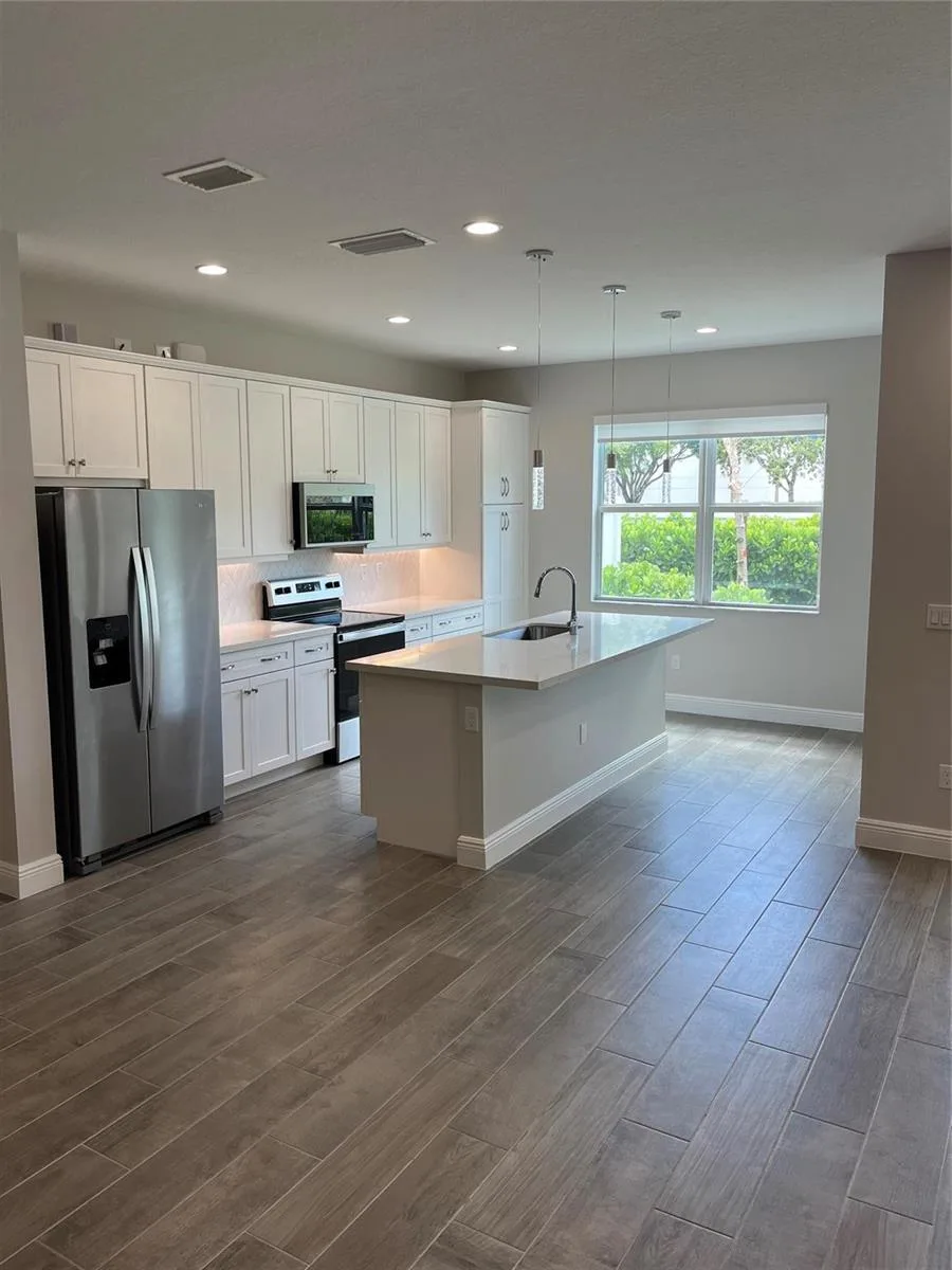 636 PARSONS Way, Deerfield Beach, FL 33442 photo 2
