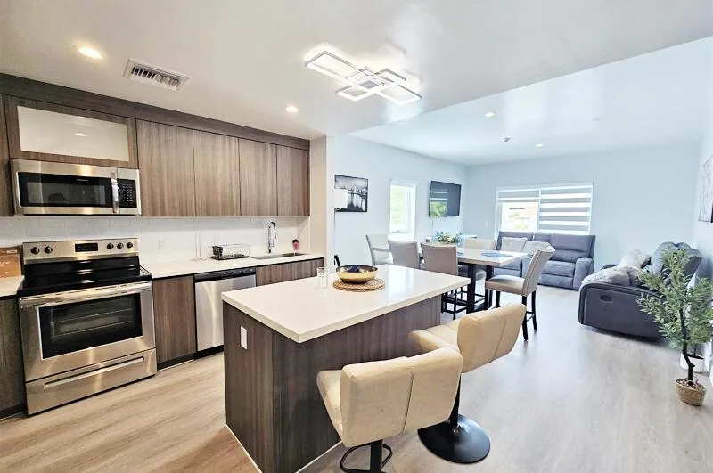 1938 JACKSON Street # 202, Hollywood, FL 33020