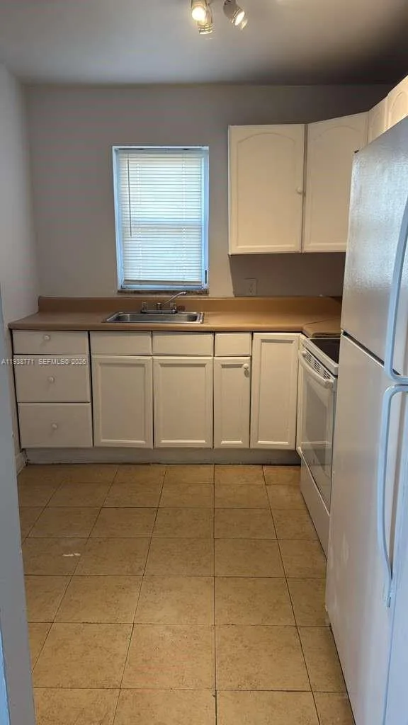 4160 NW 21st St # 223D, Lauderhill, FL 33313 photo 6