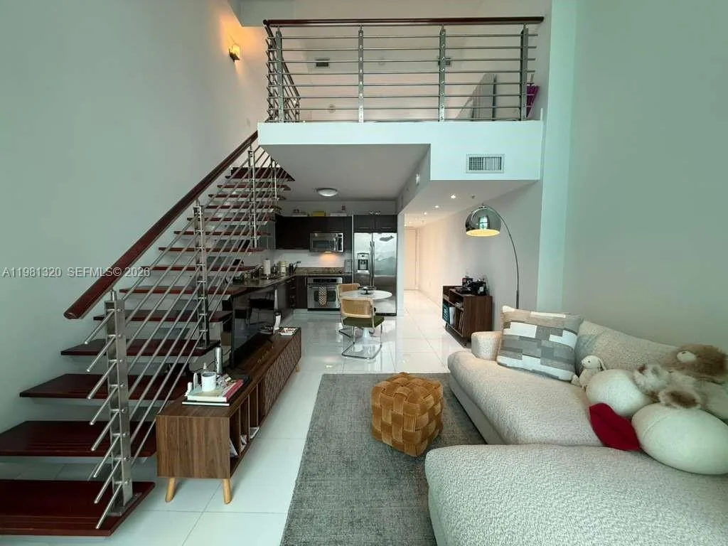 41 SE 5th St # 1903, Miami, FL 33131 photo 2
