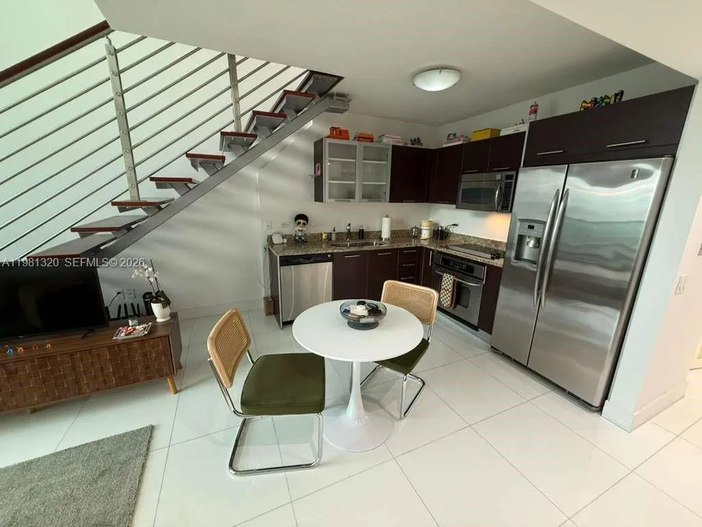 41 SE 5th St # 1903, Miami, FL 33131 photo 6