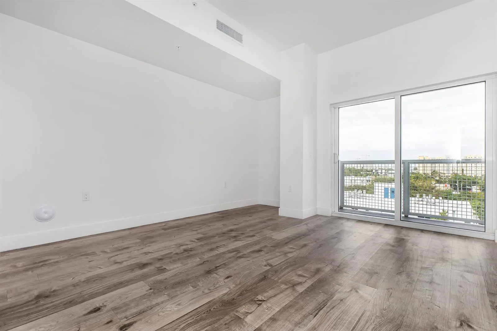 39 NW 7th Avenue # 702, Miami, FL 33128 photo 4