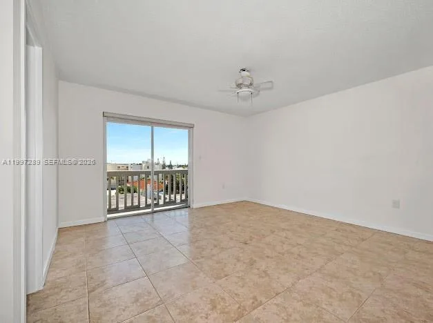 7620 Carlyle Ave # 606, Miami Beach, FL 33141 photo 4