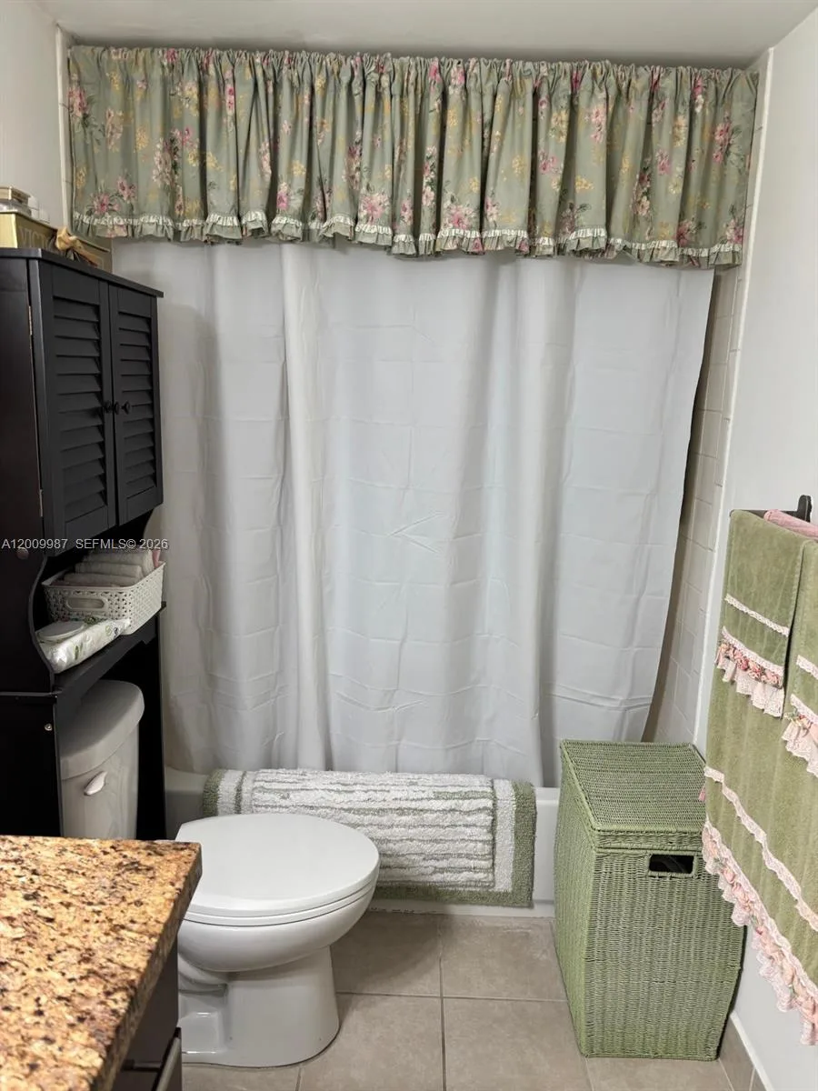 8225 Lake Dr # 404, Doral, FL 33166 photo 12