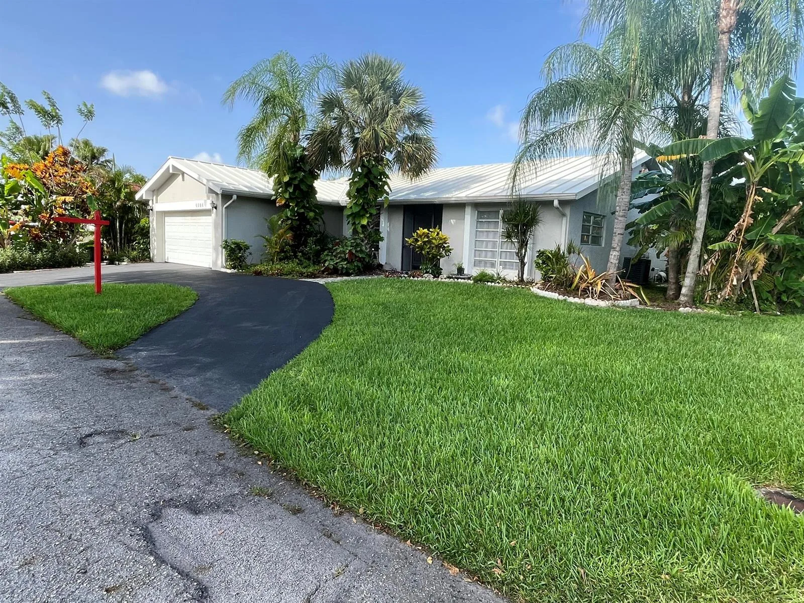 4804 MANGO Drive, Tamarac, FL 33319