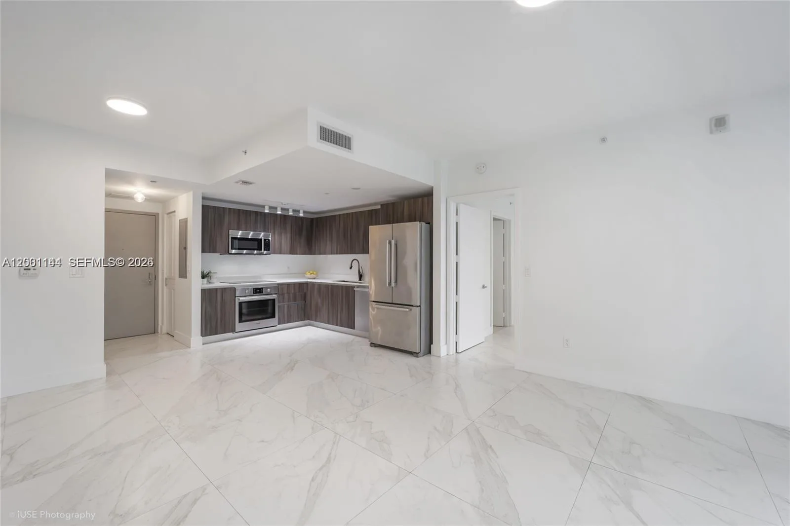 488 NE 18th St # 505, Miami, FL 33132 photo 3