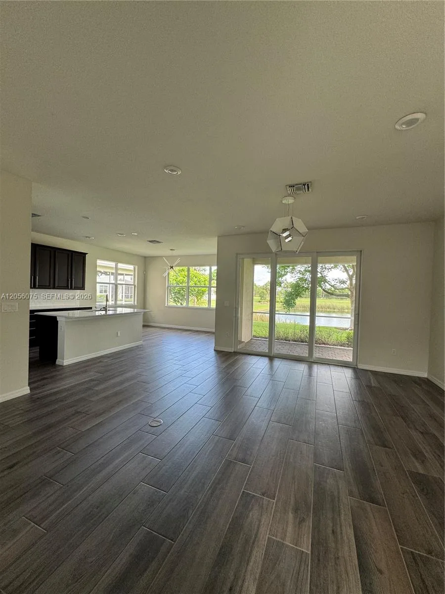 4729 Greenway Dr, Hollywood, FL 33021 photo 12