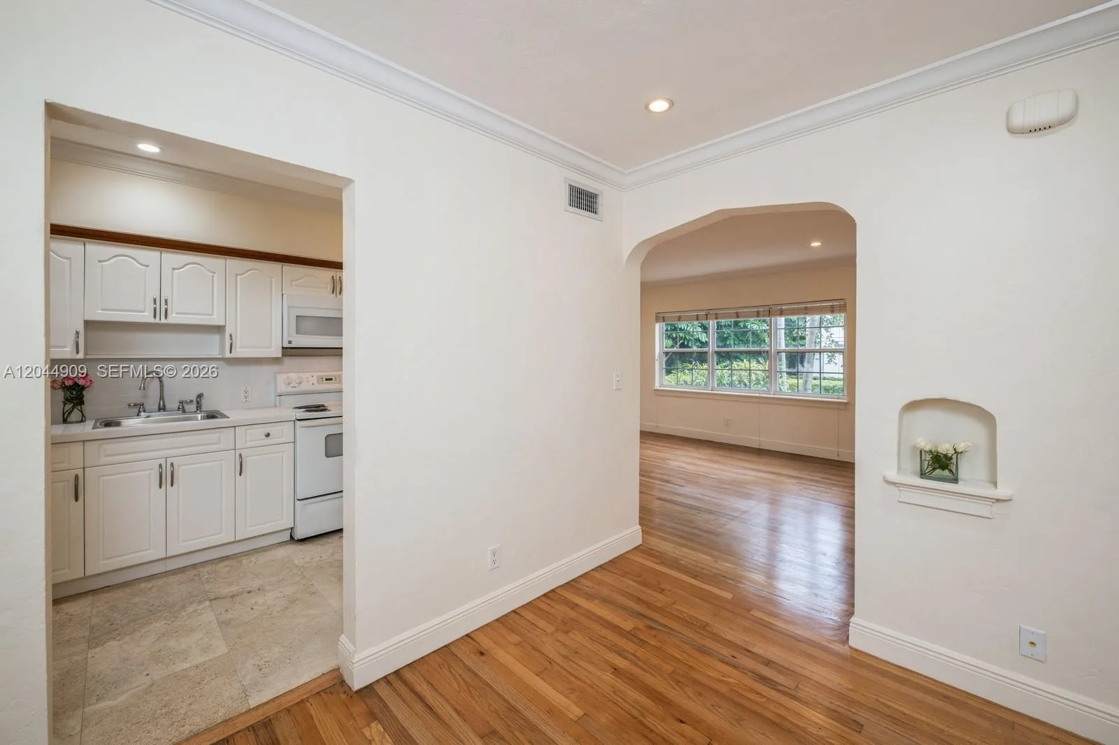 237 Madeira Ave # 3, Coral Gables, FL 33134 photo 5