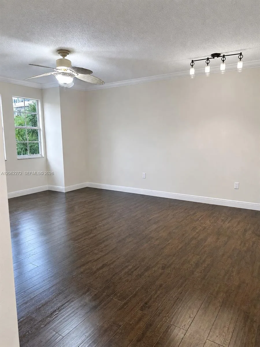 533 NE 3rd Ave # 320, Fort Lauderdale, FL 33301 photo 7