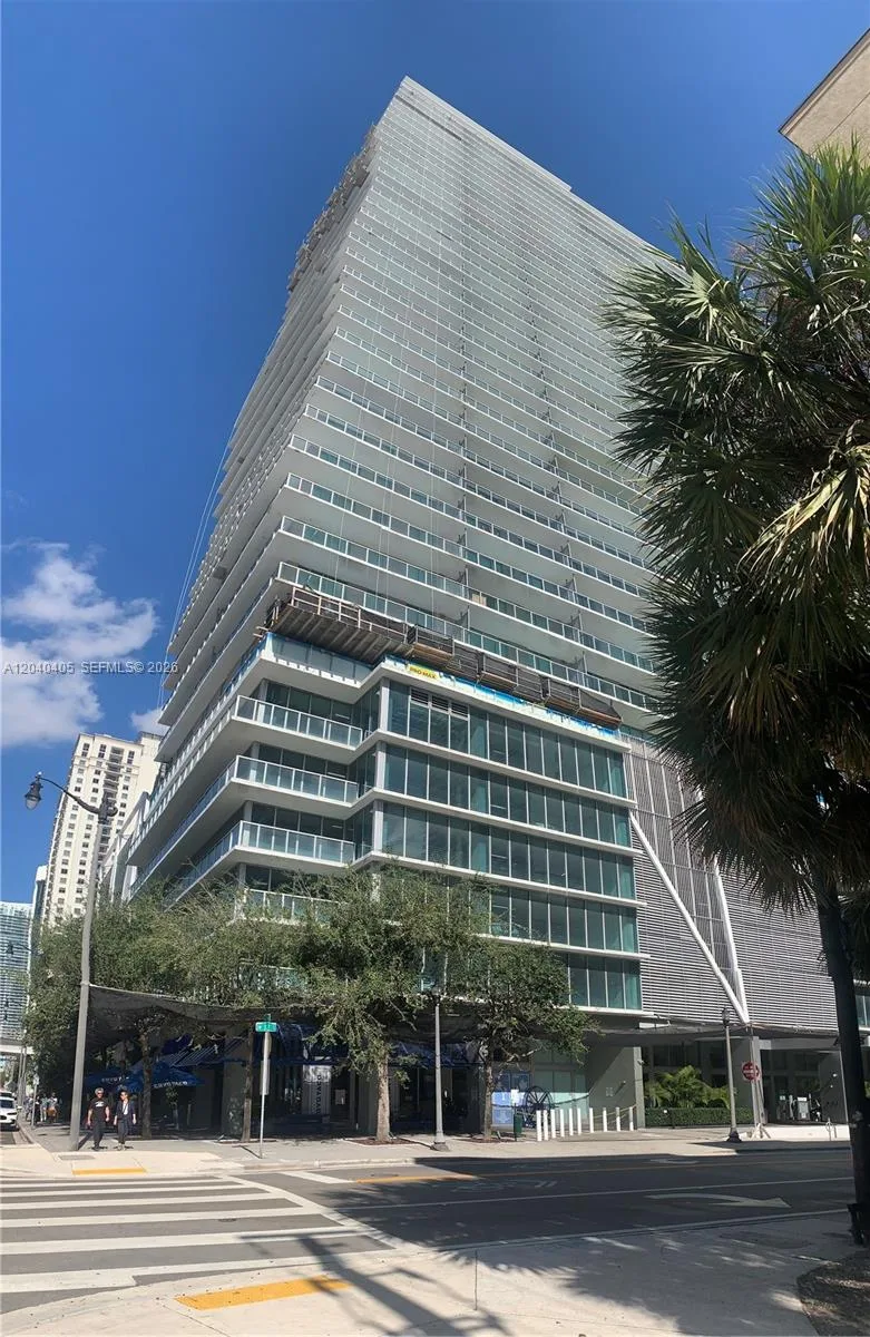 79 SW 12th St # 2703-S, Miami, FL 33130