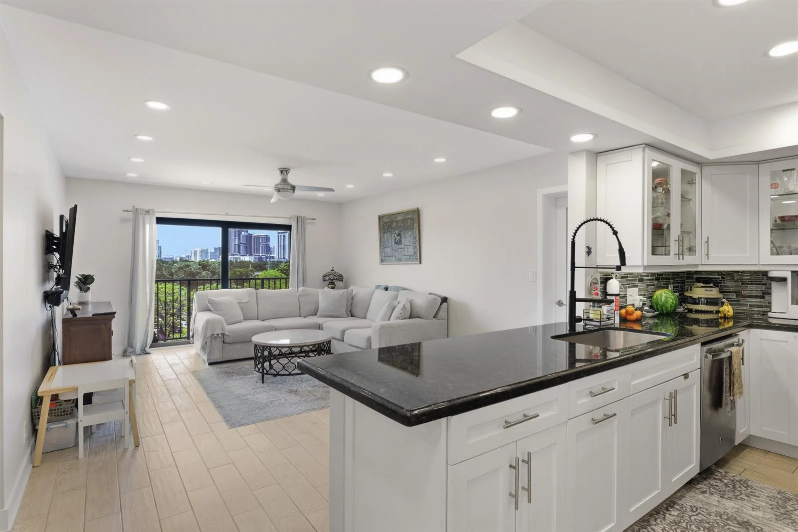 1000 RIVER REACH Drive # 516, Fort Lauderdale, FL 33315 photo 4