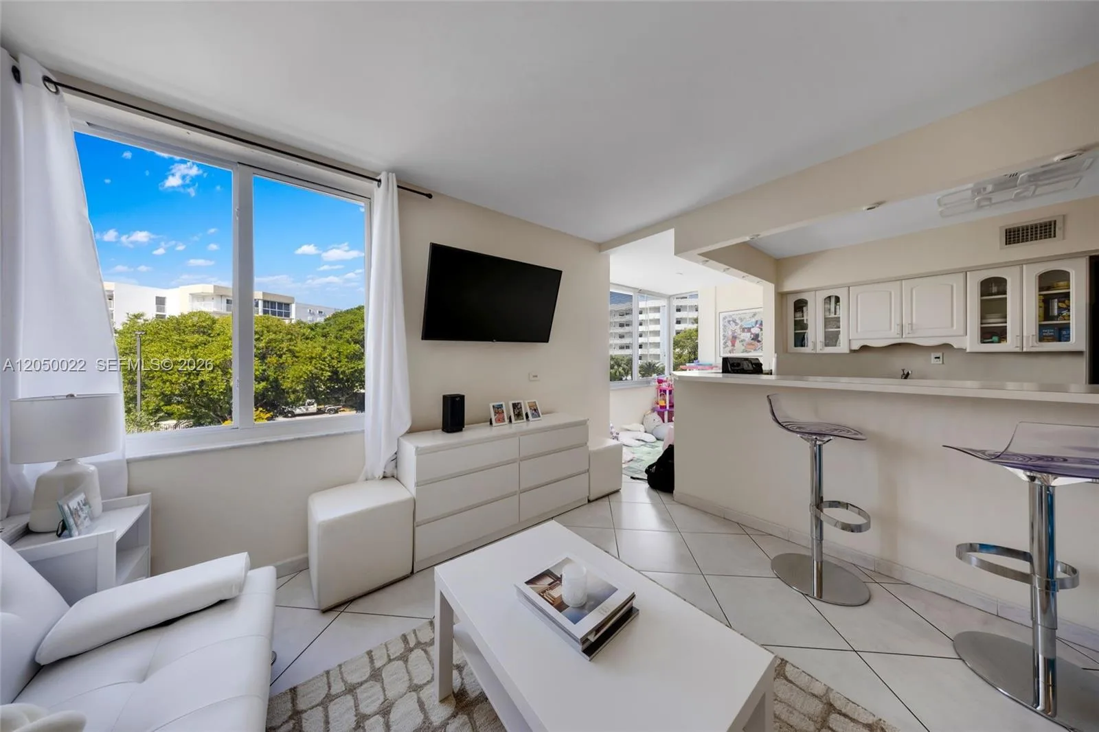 250 180th Dr # 352, Sunny Isles Beach, FL 33160