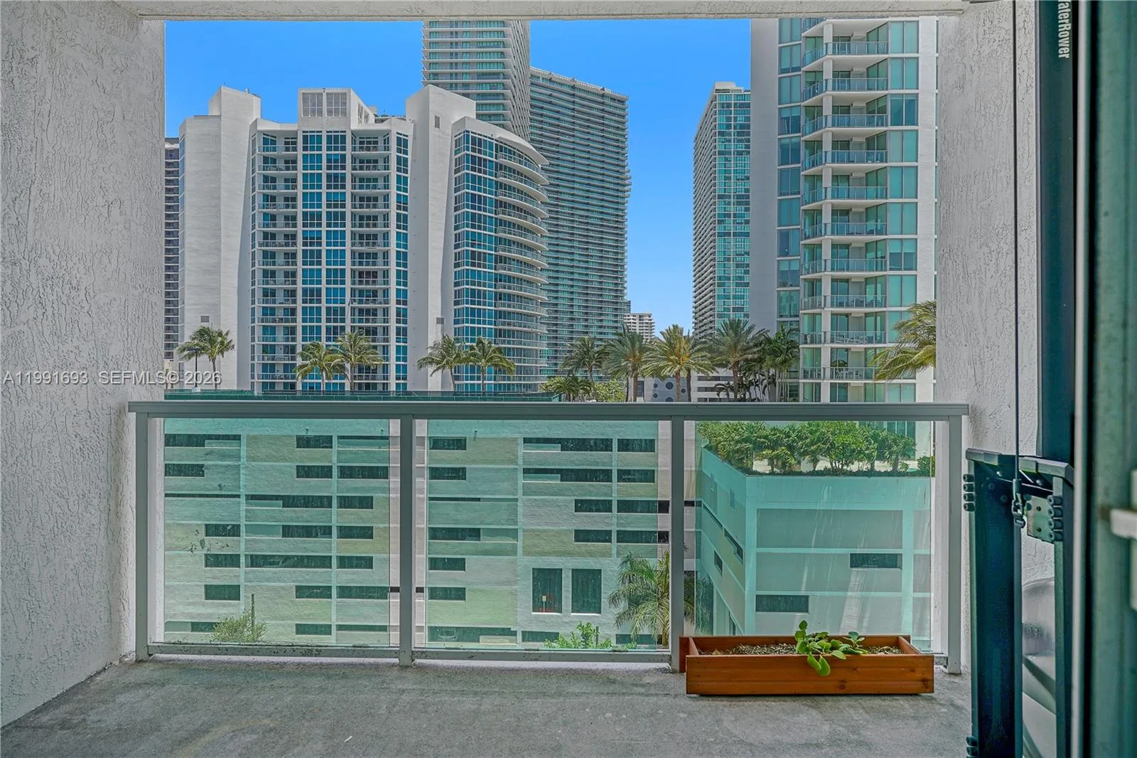 500 NE 29th St # 703, Miami, FL 33137 photo 4