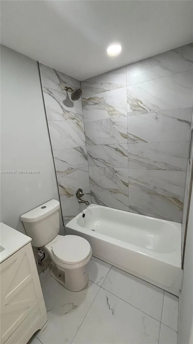 20825 NE 8th Ct # 204-19, Miami, FL 33179